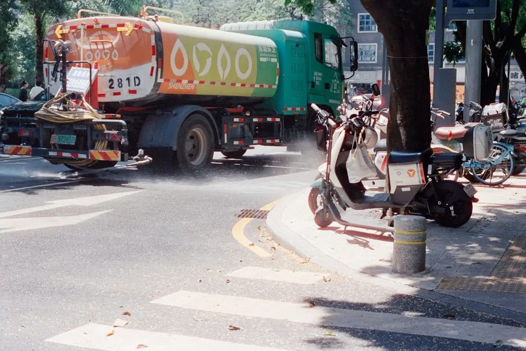 腊味香肠加工中原料肉选择与风味稳定性技术解析